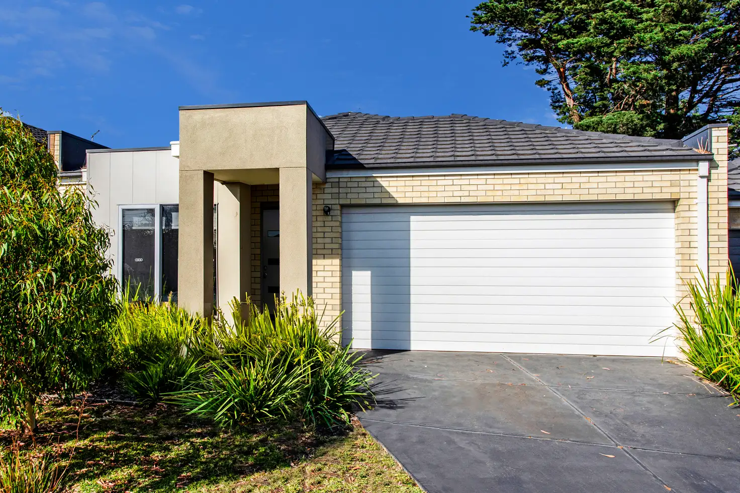 Main view of Homely house listing, 28 Denistoun Crescent, Cranbourne VIC 3977