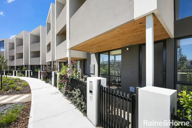 17 Callow Walk
