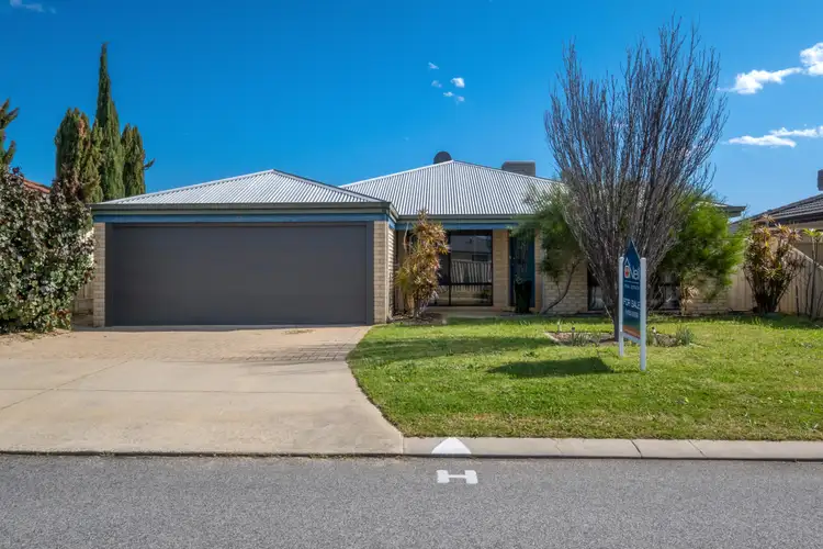42 Mccubbin Loop, Seville Grove WA 6112