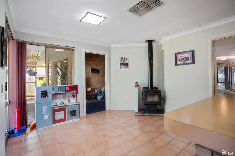 Seventh view of Homely house listing, 3 Malu Court, Camillo WA 6111