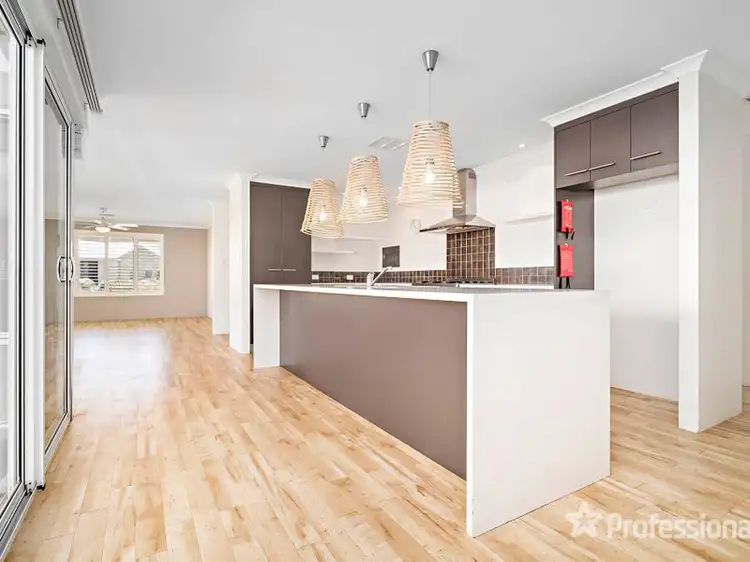Seventh view of Homely house listing, 12 Spindrift Vista, Glenfield WA 6532