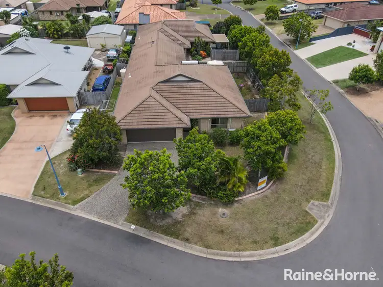 2/7 Pembridge Circuit, Urraween QLD 4655