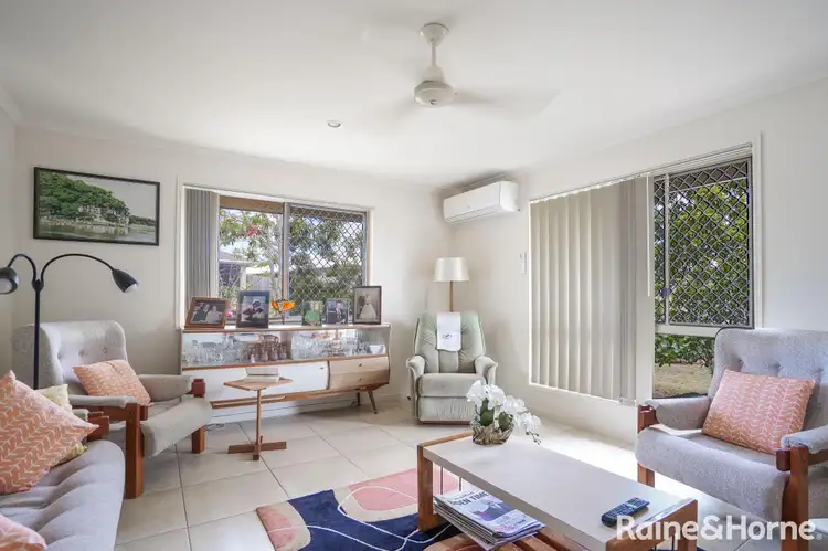 Fourth view of Homely house listing, 2/7 Pembridge Circuit, Urraween QLD 4655