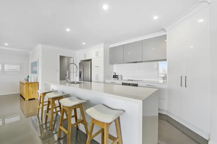 Sixth view of Homely house listing, 8 Genoa Court, Raby Bay QLD 4163