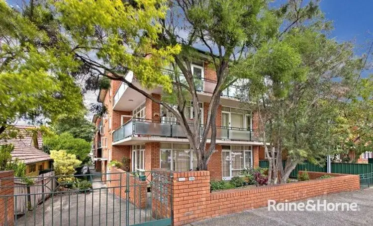 165 Edwin Street North
