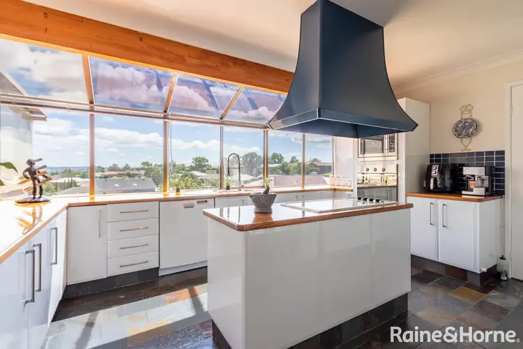 Third view of Homely house listing, 5 Winslow Place, West Bathurst NSW 2795