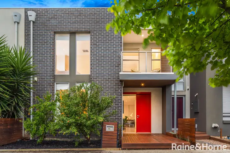 50 Broadway, Caroline Springs VIC 3023