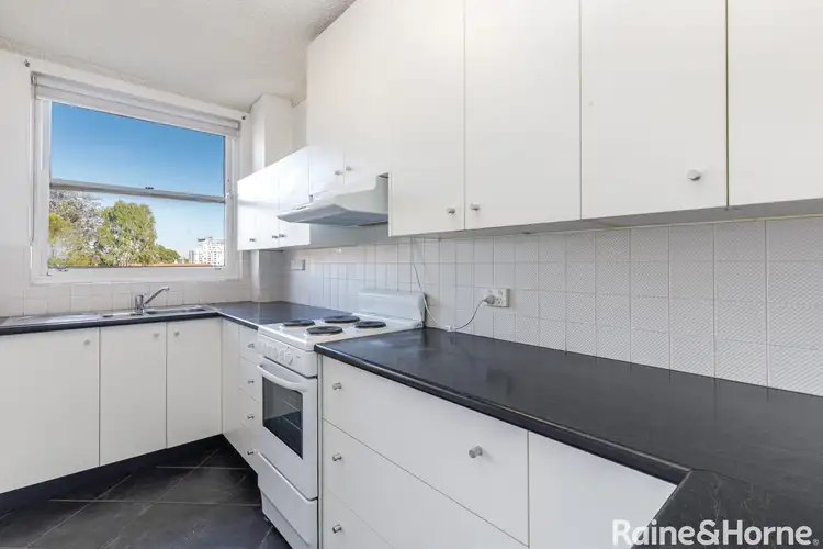 3/142a Good Street, Harris Park NSW 2150