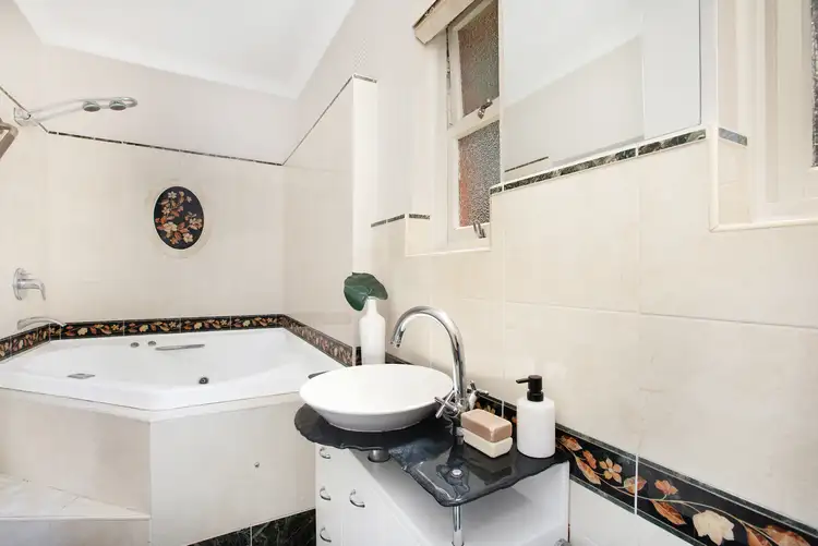 Sixth view of Homely apartment listing, 24/61 Curlewis Street, Bondi Beach NSW 2026