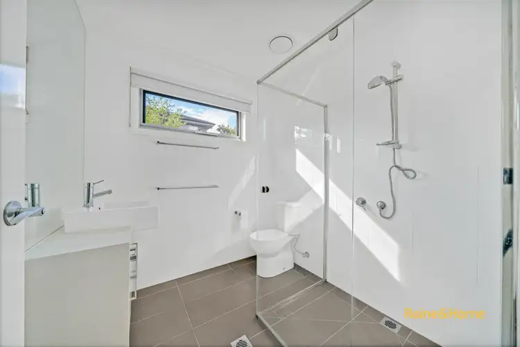 Fifth view of Homely apartment listing, 18/302 Golflinks Road, Narre Warren VIC 3805