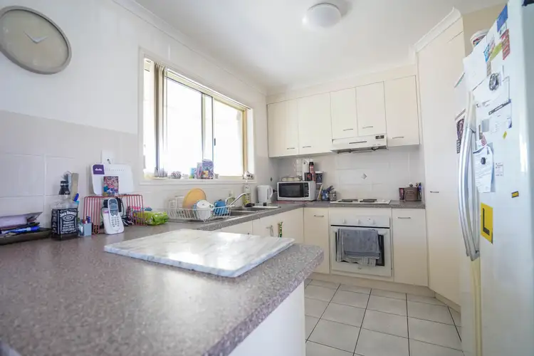 Second view of Homely house listing, 5 Bronton Way, Point Vernon QLD 4655