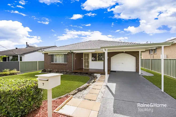 7 Glenavon Street, Toukley NSW 2263