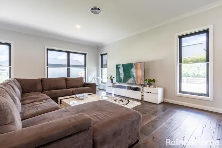 Fifth view of Homely house listing, 18 Ridgeview Close, White Rock NSW 2795