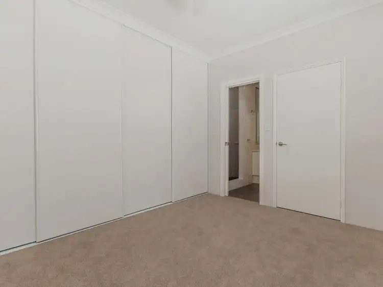 Fifth view of Homely unit listing, 1/9 Lanyon Street, Mandurah WA 6210