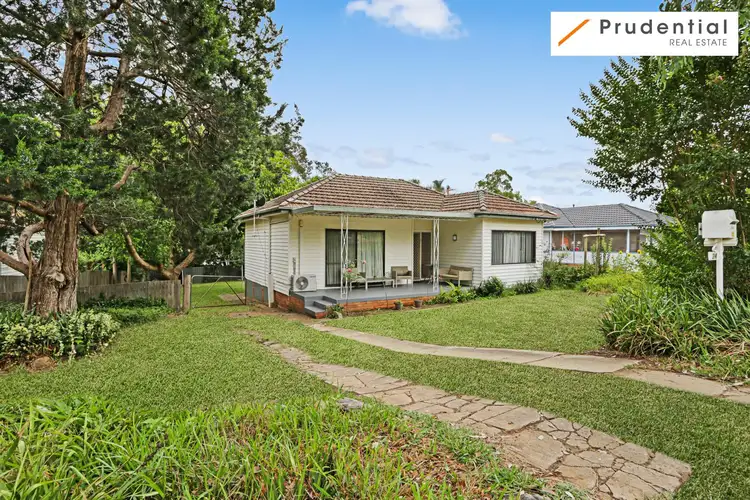 34 Farnsworth Avenue, Campbelltown NSW 2560