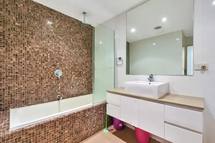 Fifth view of Homely apartment listing, 4/6 Warrego Court, Larrakeyah NT 820