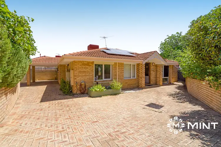 8A Sergeant Road, Melville WA 6156