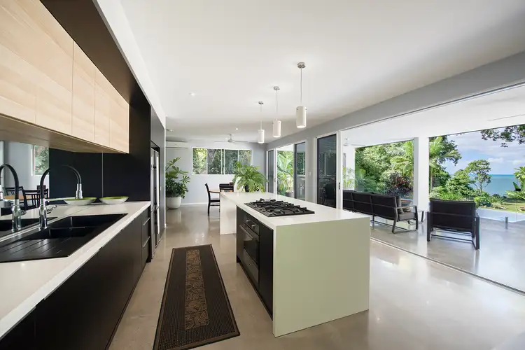 15 Toll Gate Road, Oak Beach QLD 4877