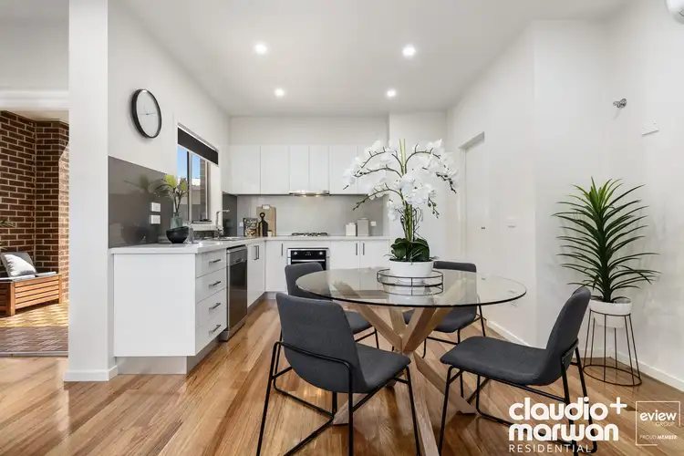 2/9 Gordon Court, Glenroy VIC 3046