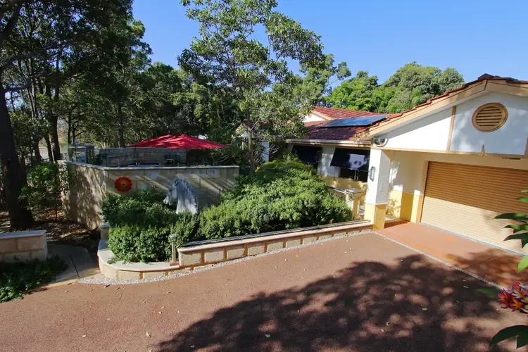 4 Butcher Road, Darling Downs WA 6122
