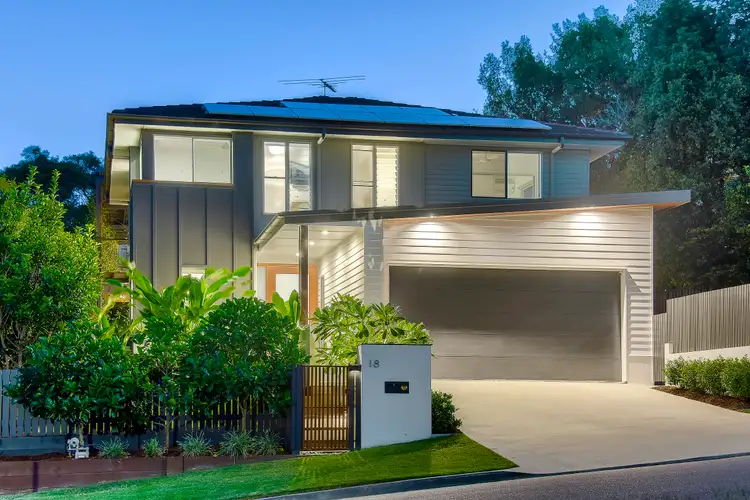18 Streeton Parade, Everton Park QLD 4053