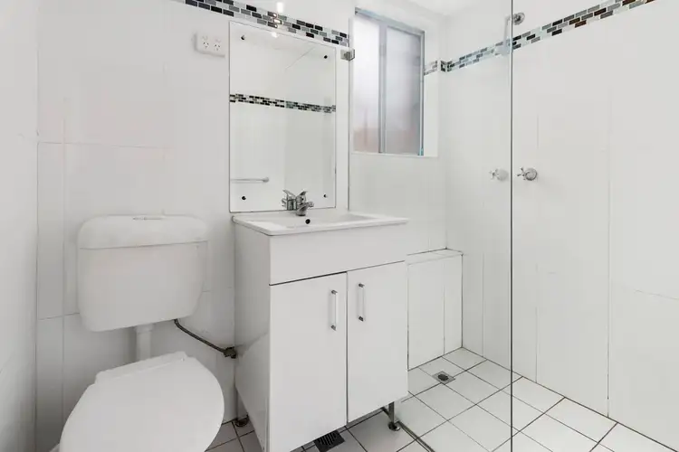 Fifth view of Homely unit listing, 2/116 Elizabeth Drive, Liverpool NSW 2170