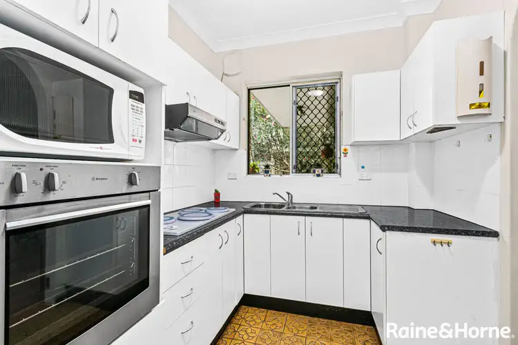 Fifth view of Homely apartment listing, 2/52 Hampton Court Road, Carlton NSW 2218