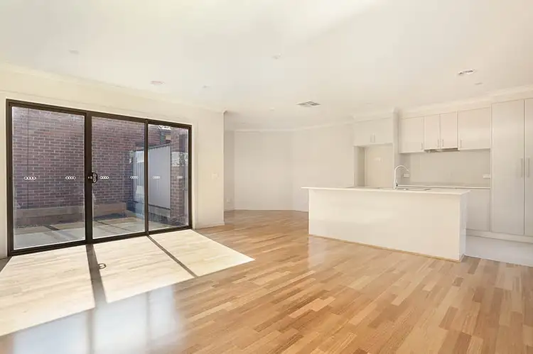 10 Devon Road