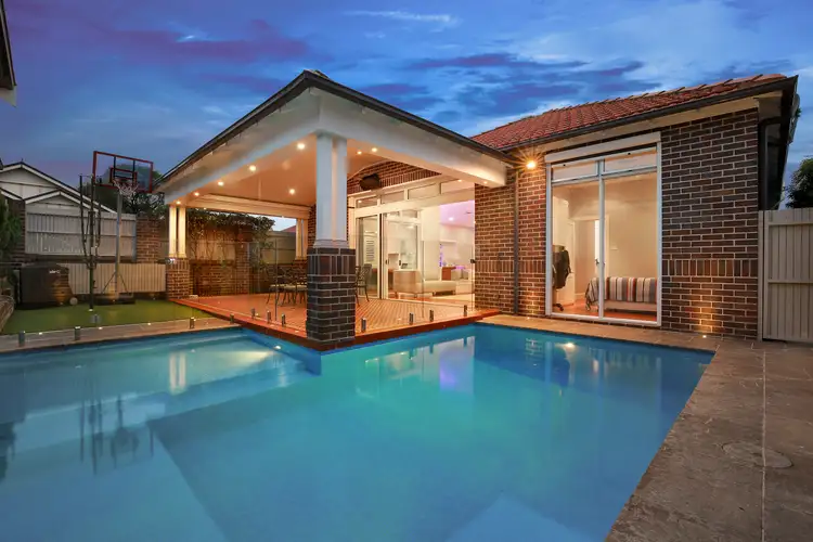 6 Creewood Street, Concord NSW 2137