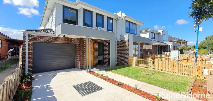 16-18 Curtin Street
