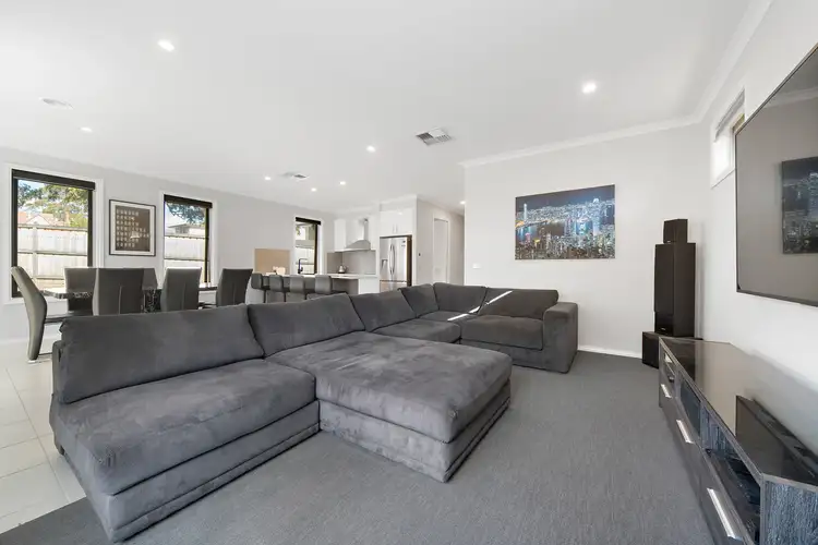 Second view of Homely house listing, 4 Oakmont Court, Frankston VIC 3199