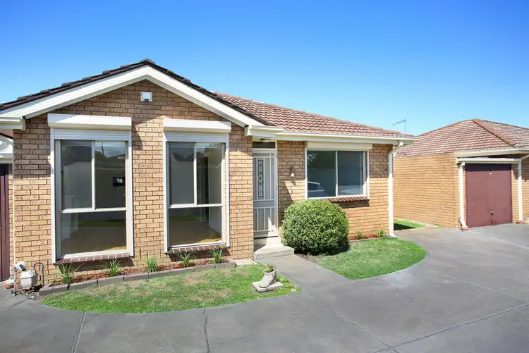 Main view of Homely unit listing, 4/64 Snell Grove, Oak Park VIC 3046