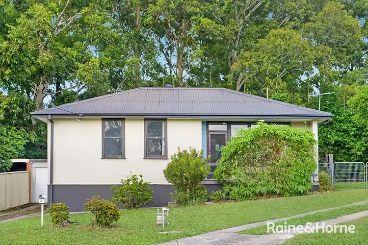 4 Bourne Avenue, Nowra NSW 2541