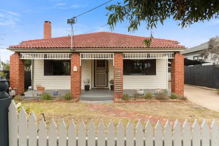 17 Mcrae Street, Seaford VIC 3198