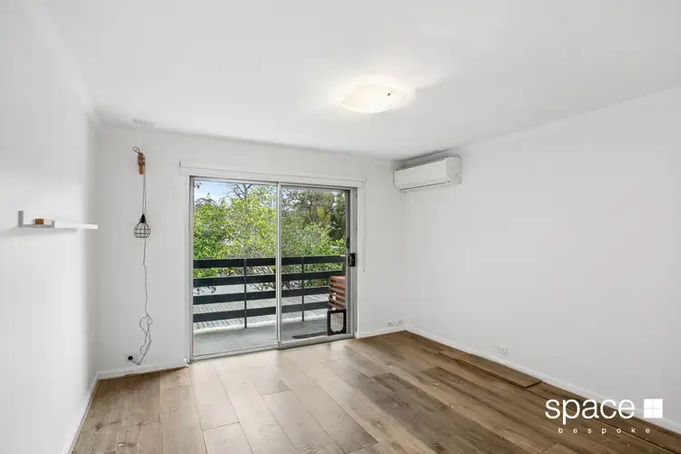 233 Hensman Road