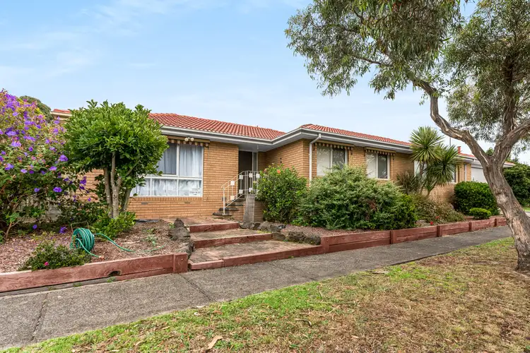 15 Grove End Road, Endeavour Hills VIC 3802