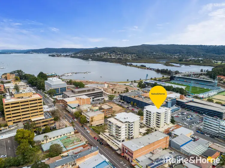 16/12 Baker Street, Gosford NSW 2250