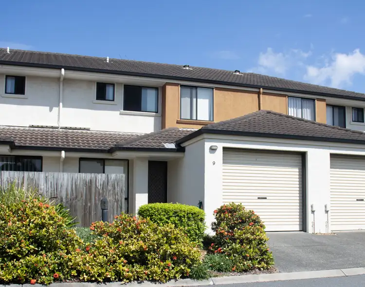 9/11 Federation Street, Wynnum West QLD 4178