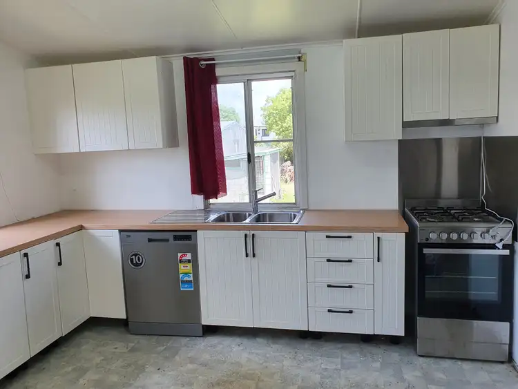 Second view of Homely house listing, 6 ELEVENTH Avenue, Home Hill QLD 4806