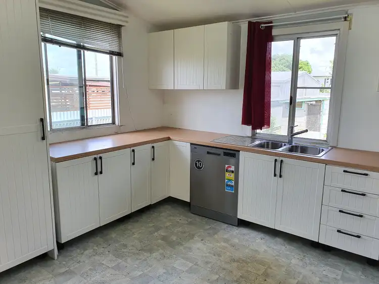 Third view of Homely house listing, 6 ELEVENTH Avenue, Home Hill QLD 4806