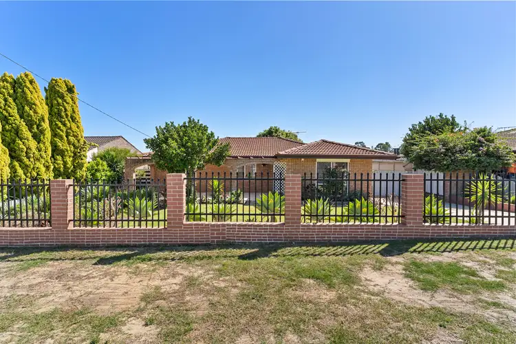 11 Napier Road, Marangaroo WA 6064