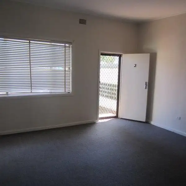 Third view of Homely unit listing, 2/29 Elizabeth Crescent, Cobar NSW 2835