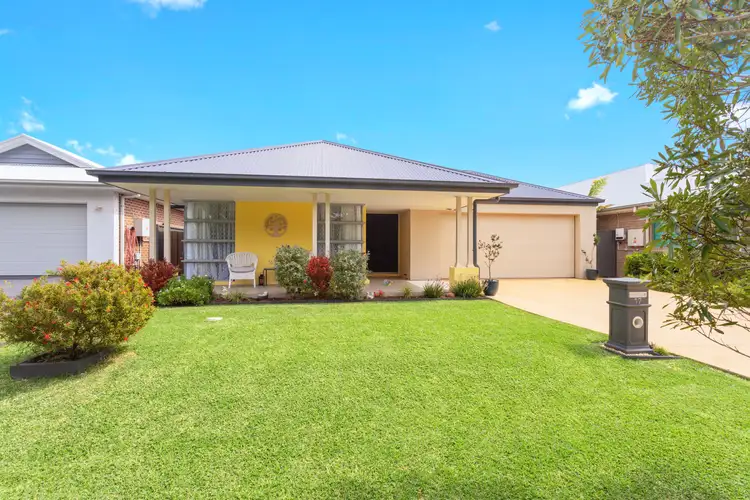 17 Summercloud Crescent, Vincentia NSW 2540