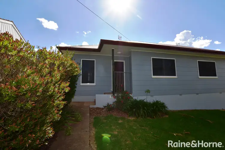 1 Maxwell Avenue, Orange NSW 2800