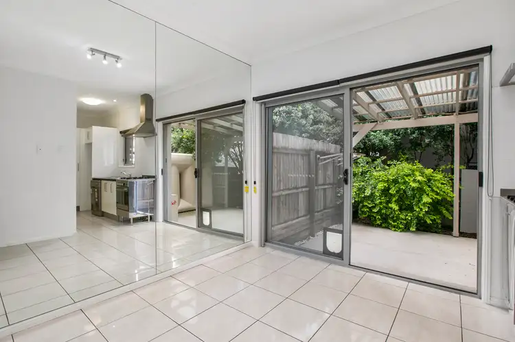 2/9 Shetland Street, Morningside QLD 4170