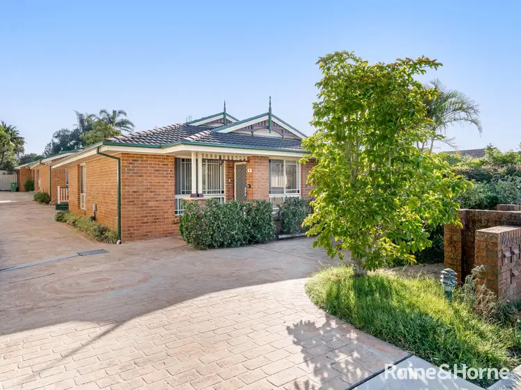 1/10 Russell Street, East Gosford NSW 2250