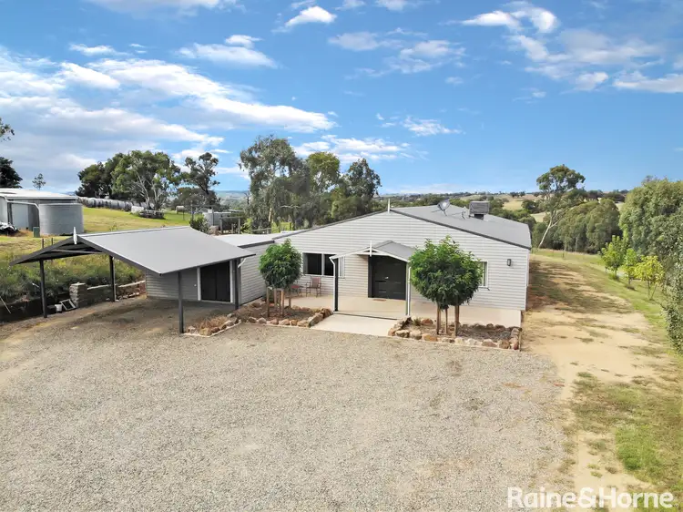 50 Donges Road, Young NSW 2594