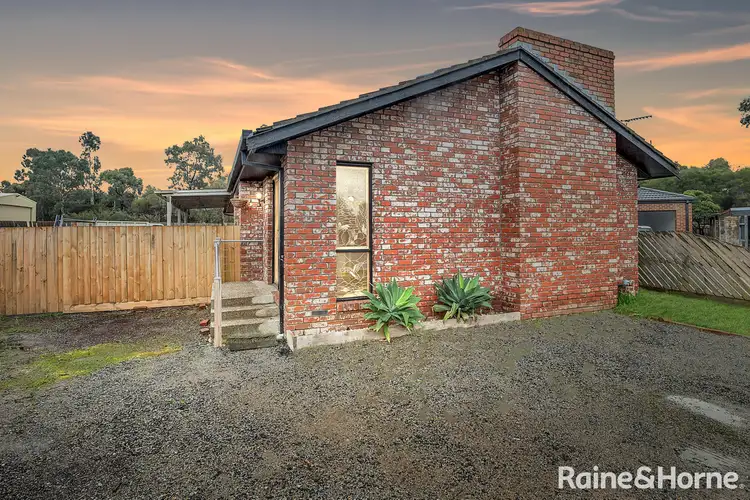 1 Laurel Court