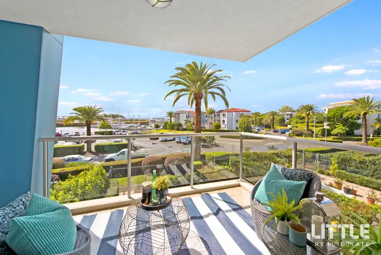 423/66 Sickle Avenue, Hope Island QLD 4212