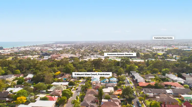 Second view of Homely house listing, 5 Mount View Court, Frankston VIC 3199